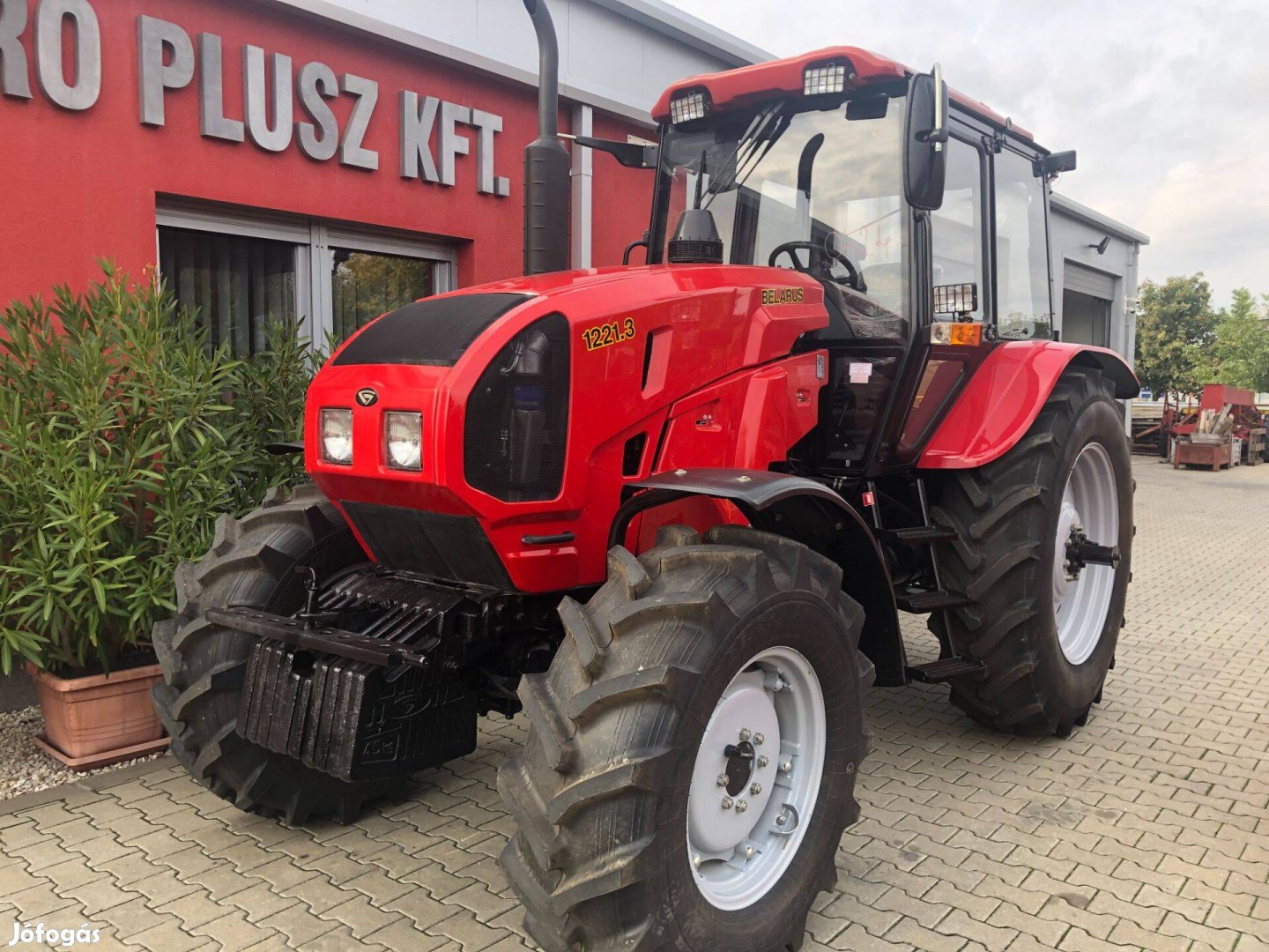 MTZ-1221.3 új traktor
