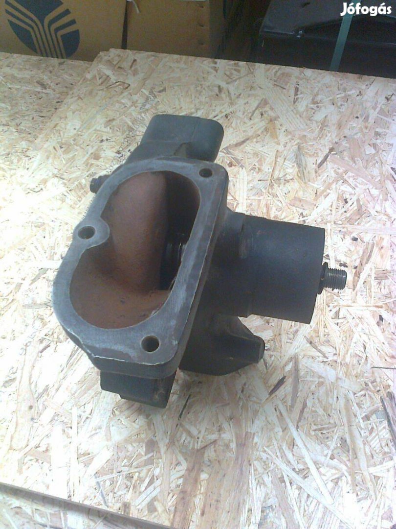 MTZ-1221 vízpumpa eladó