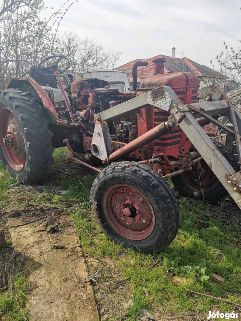 MTZ 45 traktor