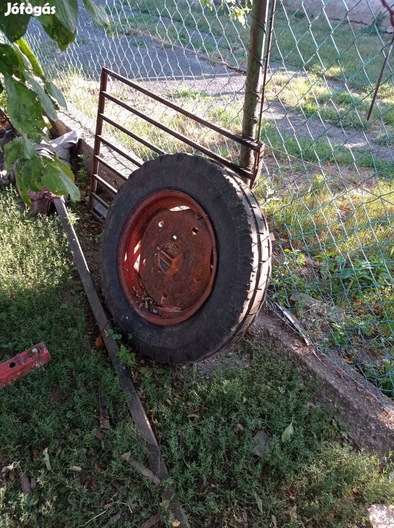 MTZ 50-80 első kerék eladó 