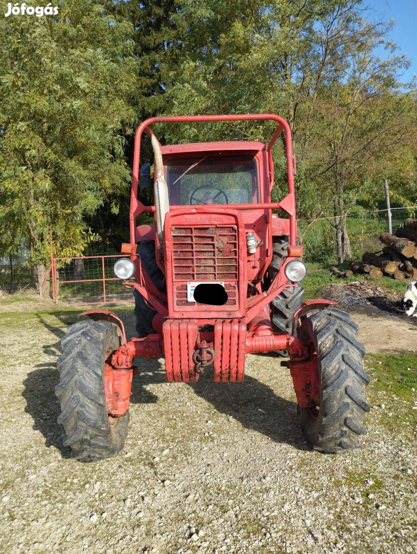 MTZ 52 traktor 80as motorral 