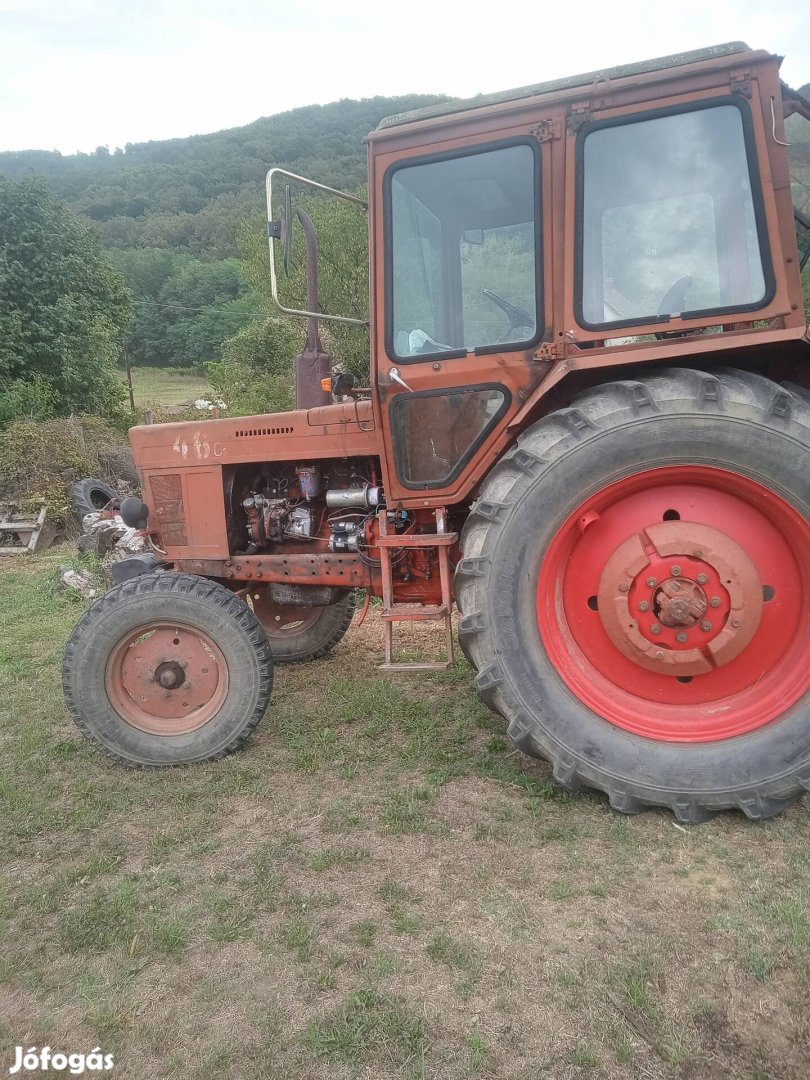 MTZ 550 traktor 