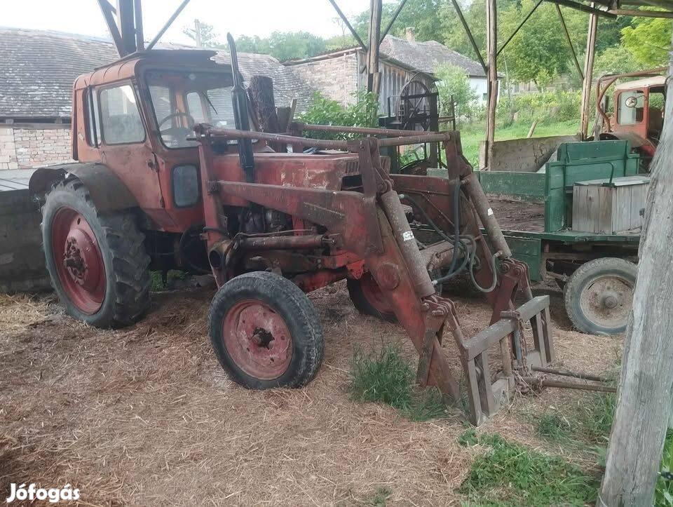 MTZ 80 As homlokrakodóval eladó