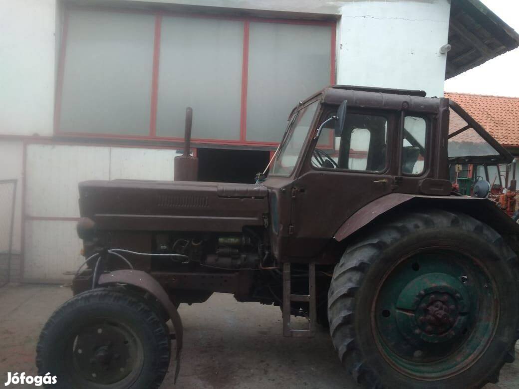 MTZ 80 és 82 traktor kisfülke, és motorháztető