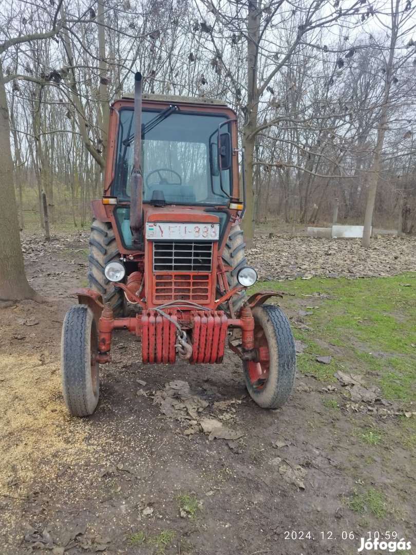 MTZ 80 traktor