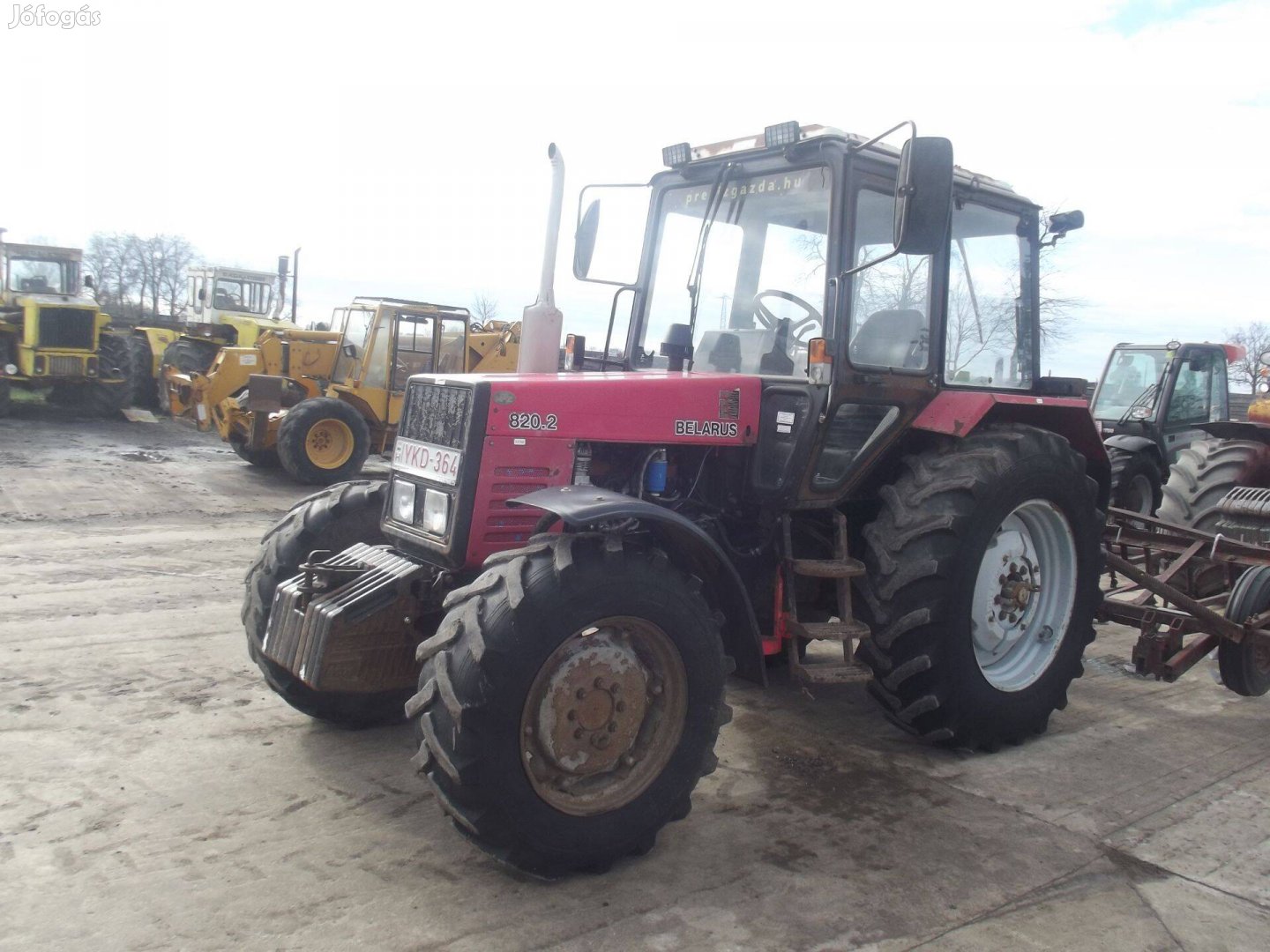 MTZ 820.2 traktor eladó