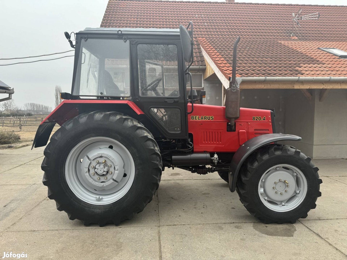 MTZ 820.4 Belarus 