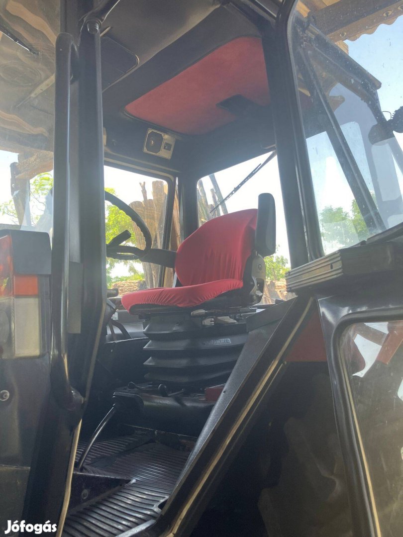 MTZ 820 Traktor