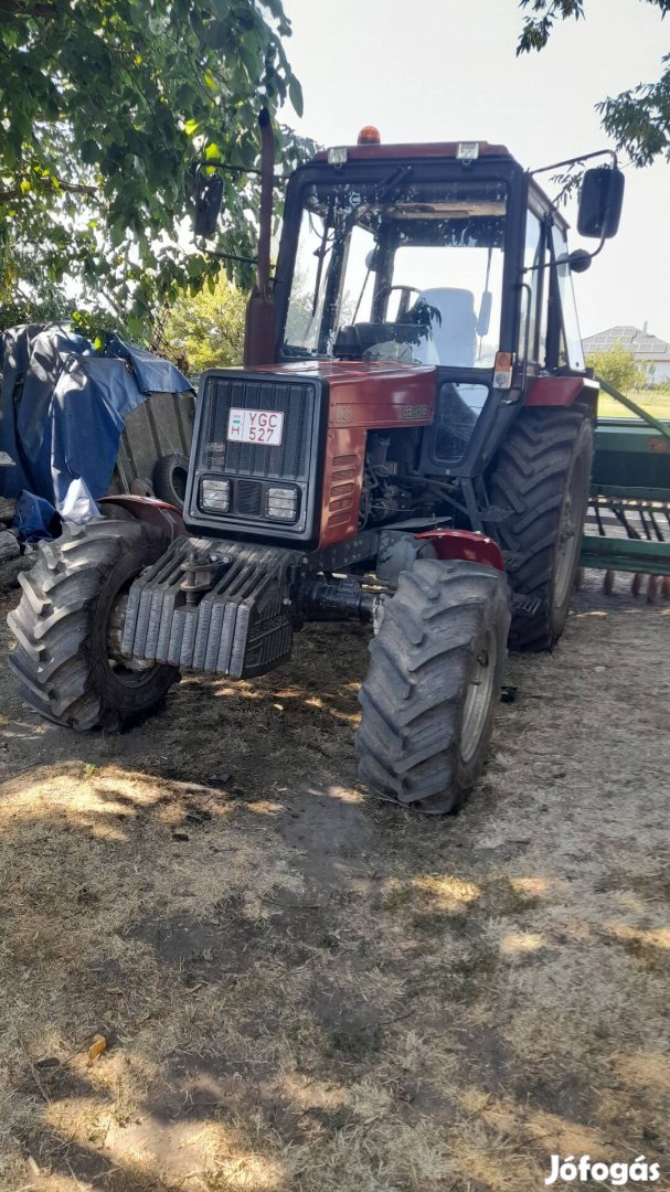 MTZ 820 traktor