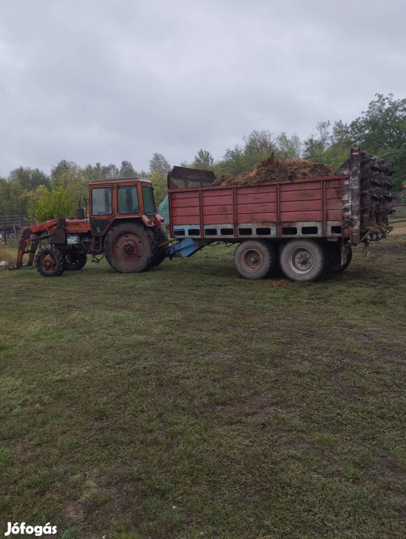 MTZ 82 eladó homlokrakodóval 