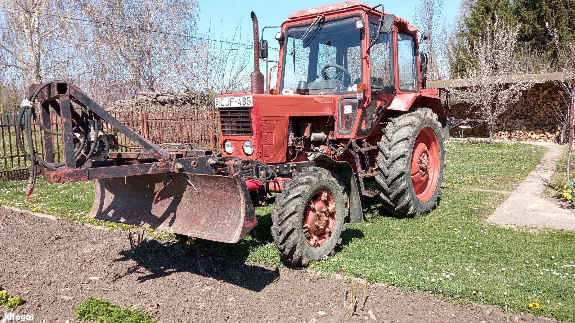 MTZ 82 traktor és tartozékai eladók