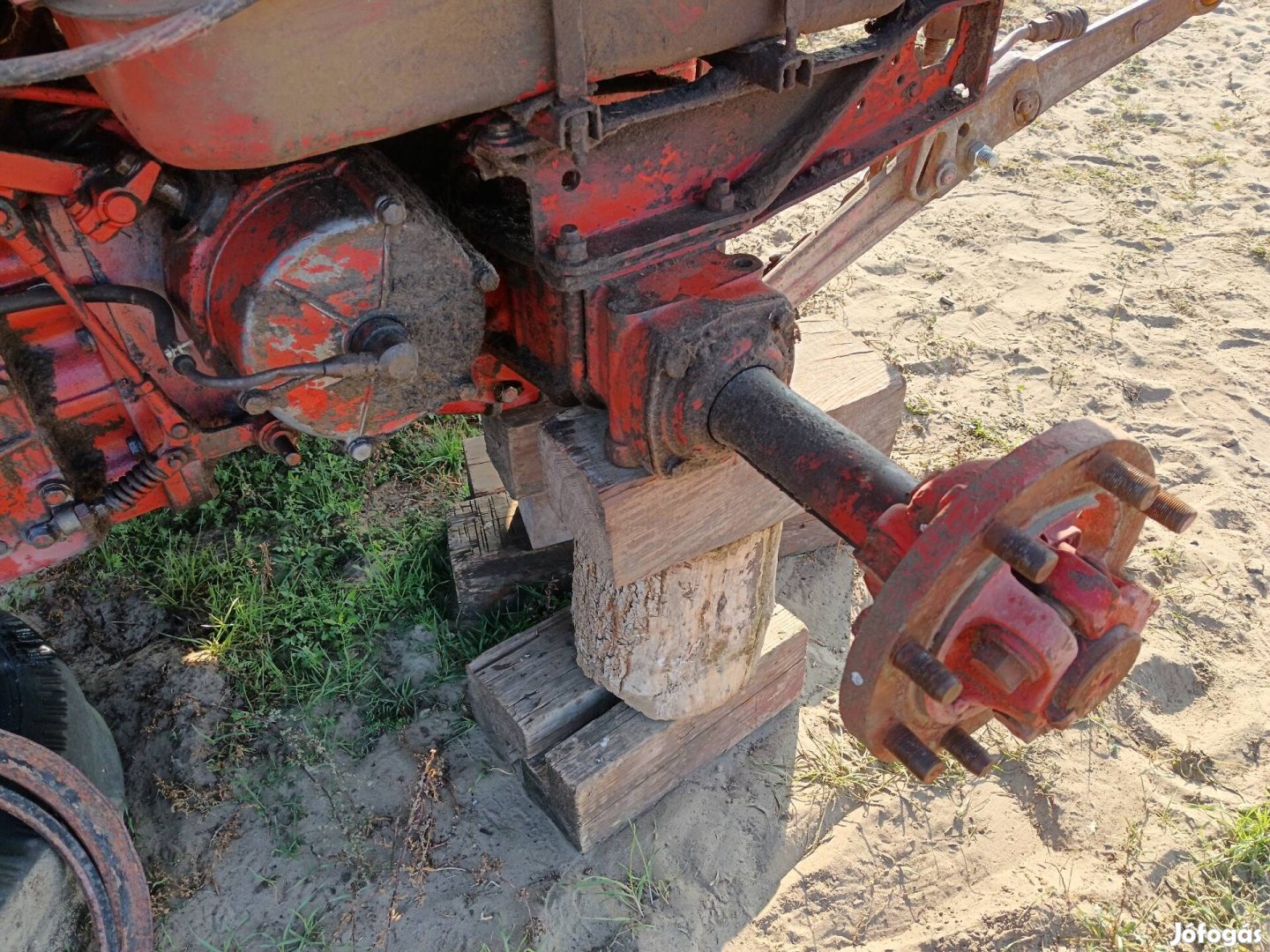 MTZ 82 traktor váltó felező difi 