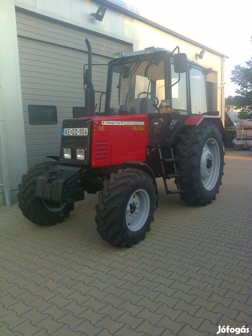 MTZ-892.1 szöghajtásos új traktor