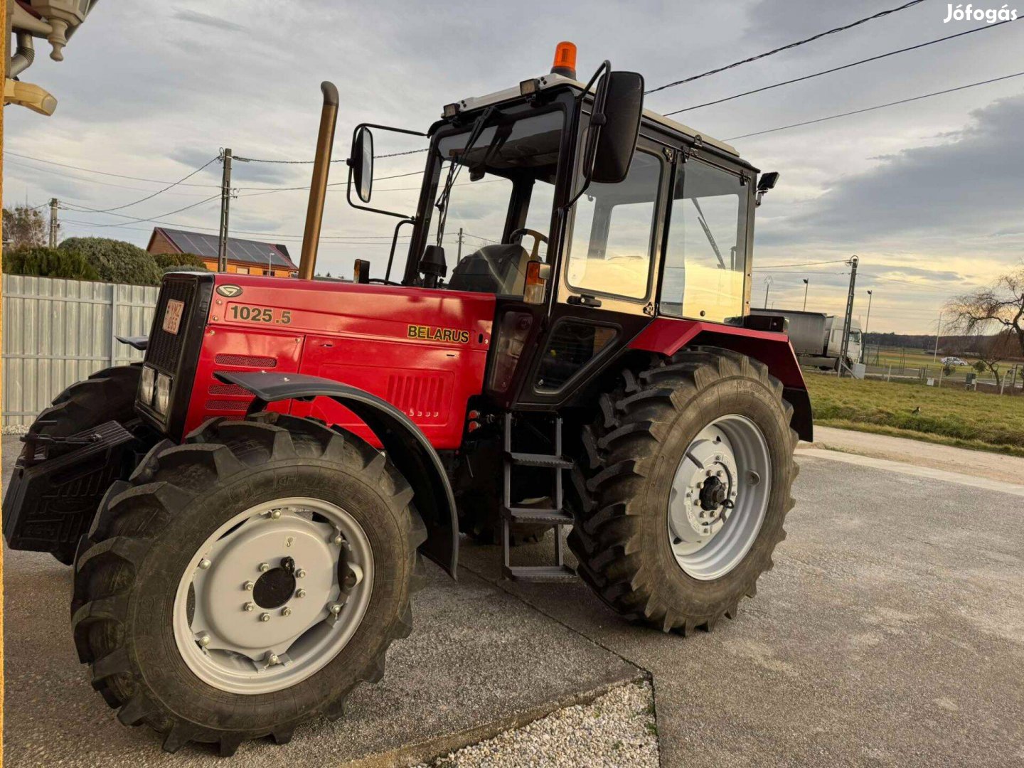 MTZ Belarus 820