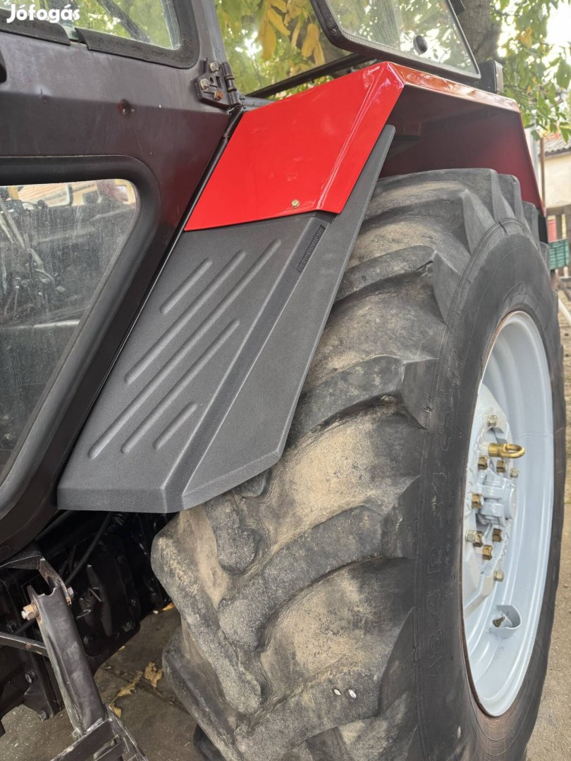 MTZ Belarus 820.4