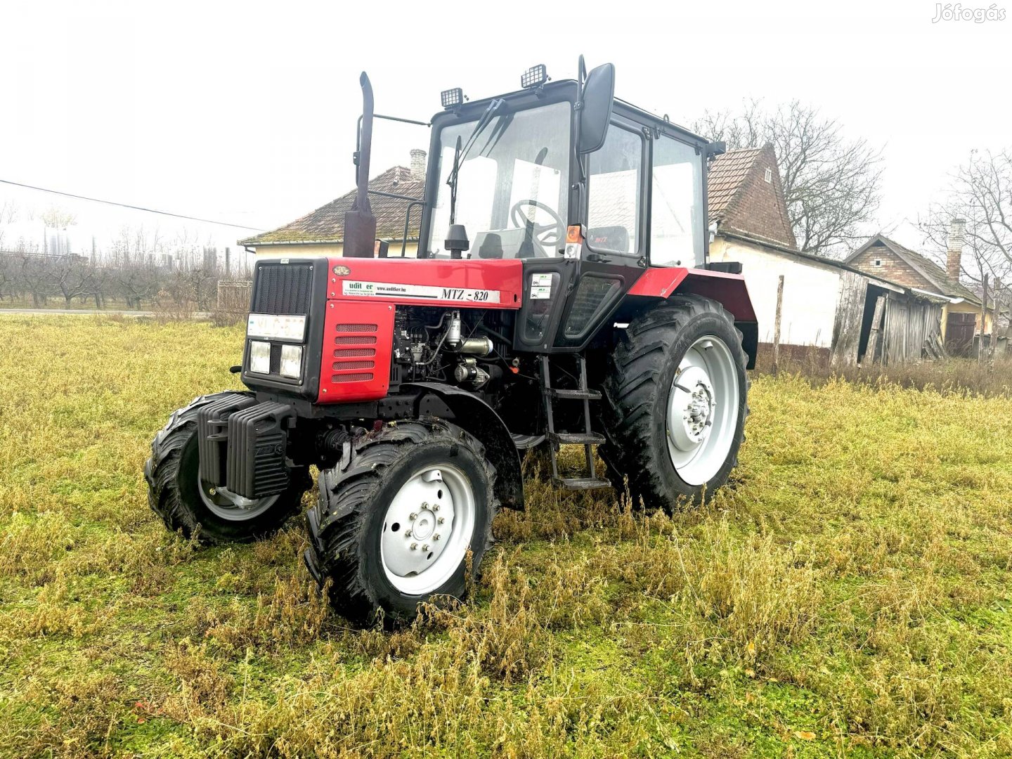 MTZ Belarus 820 Traktor