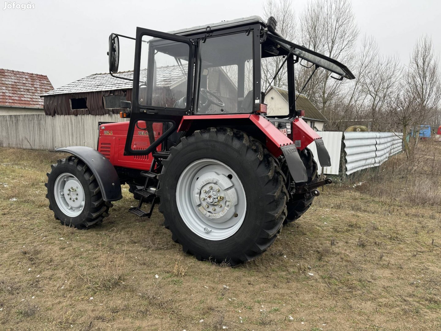 MTZ Belarus 892.2 újszerű állapotban, klímás