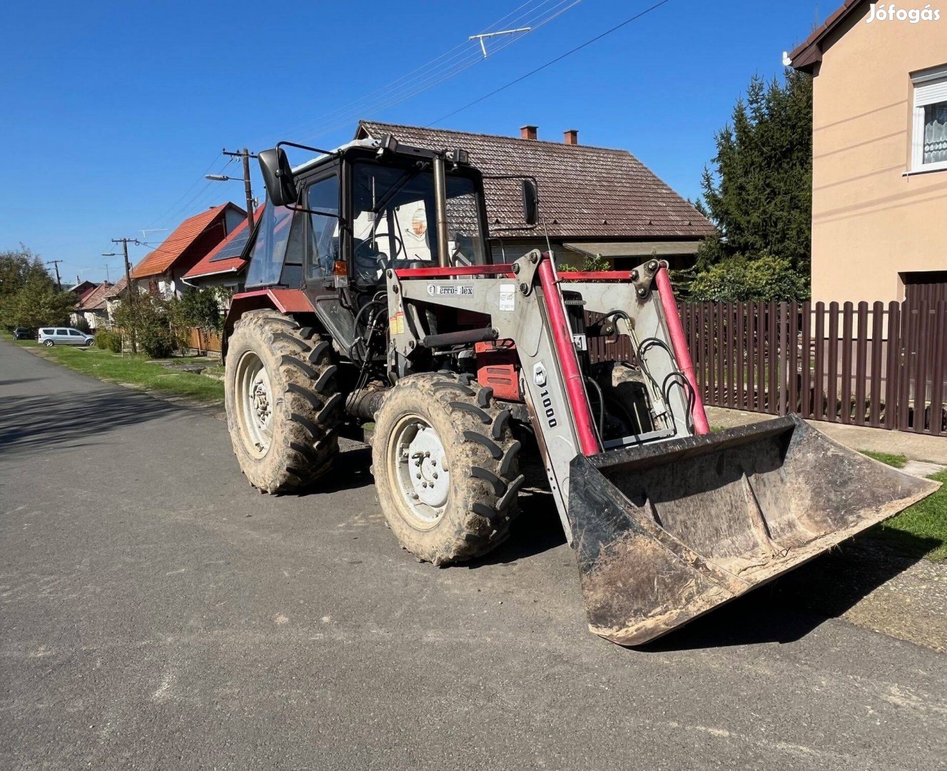 MTZ Belarus traktor homlokrakodóval eladó