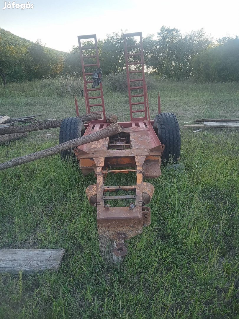 MTZ traktor gepszalito pótkocsi 