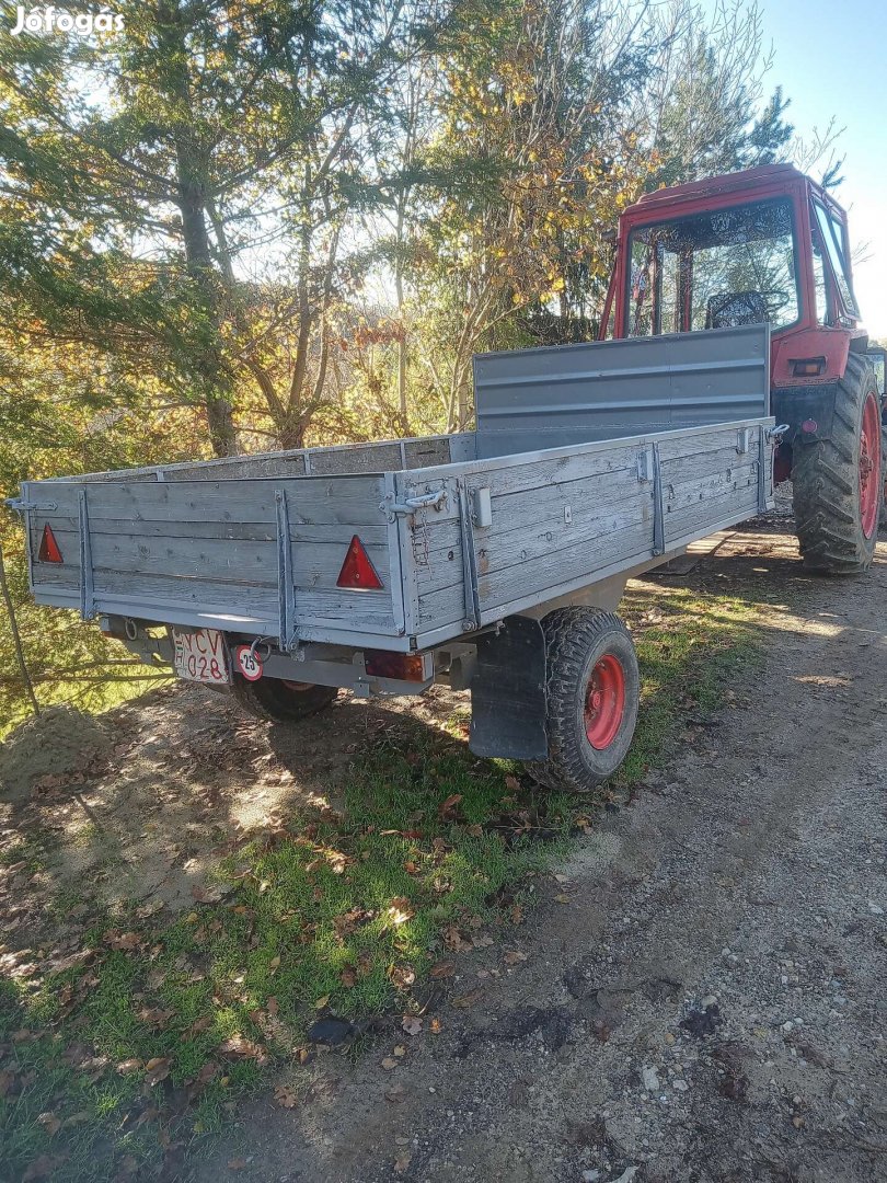 MTZ traktor kistraktor pótkocsi 