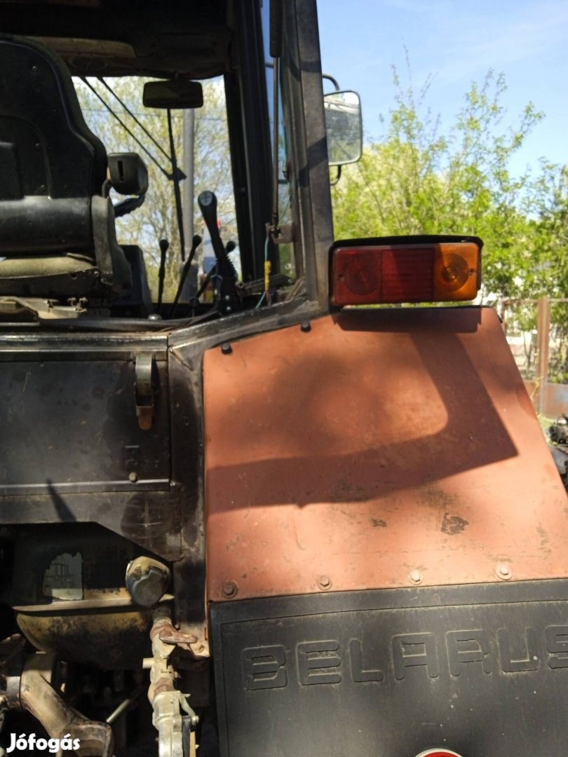 MTZ traktor széles sárvédő garnitúra ahogy a képeken 