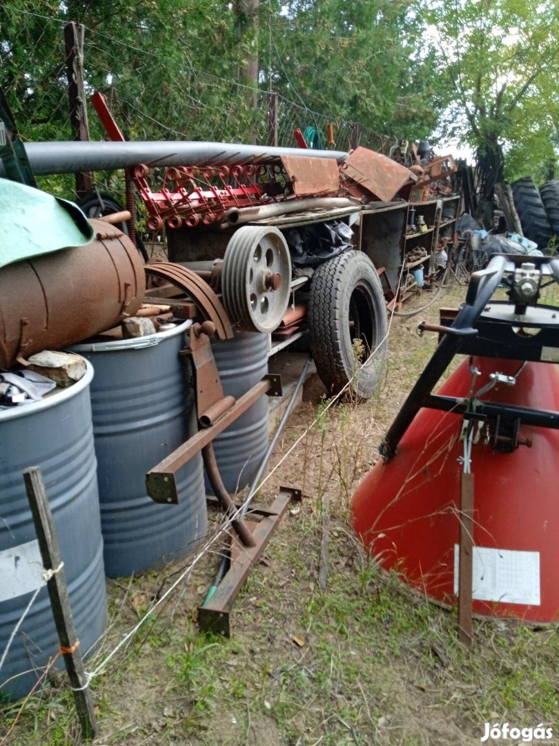 MTZ traktor után után való új 500 kg műtrágya szóró 