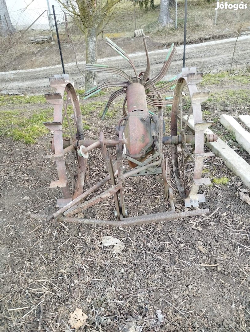 MTZ traktor zetor krumpli pörgető kiszedő egy 