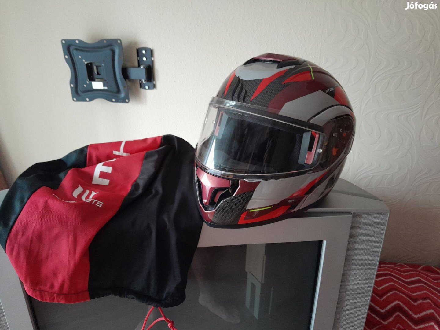 MT Helmets Atom új bukósisak eladó.S-55-56