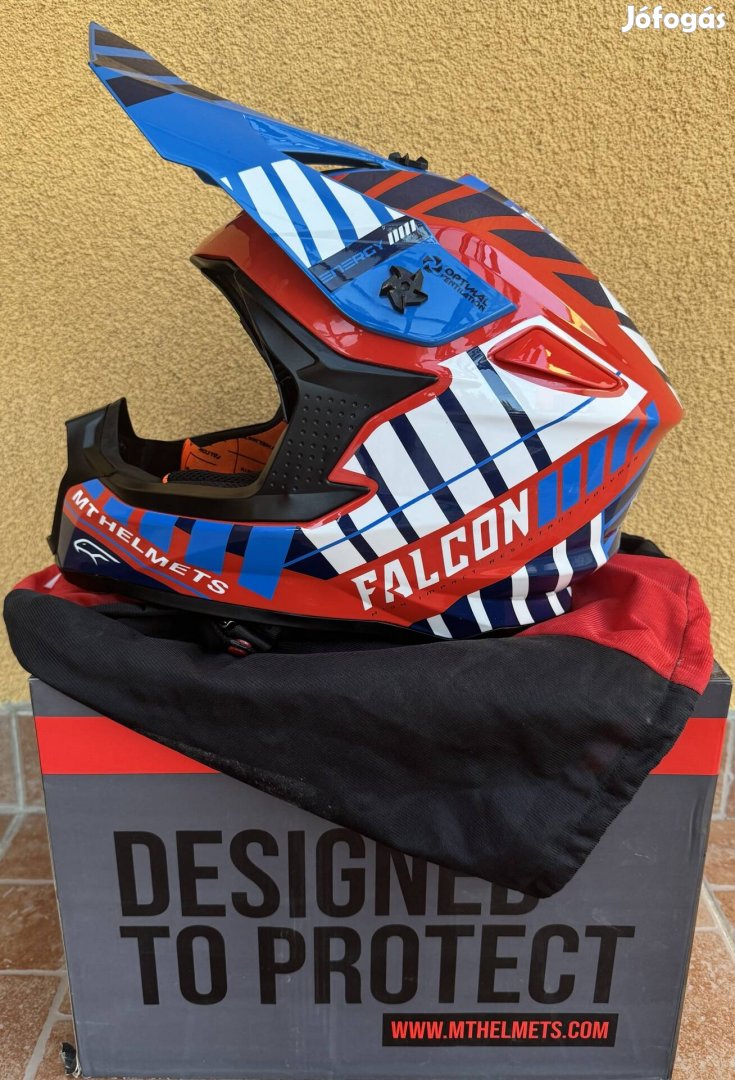 MT Helmets Falcon