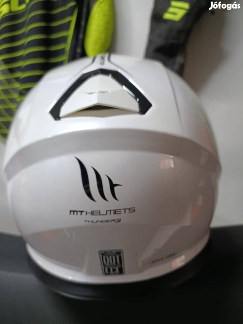 MT helmets thunder 3