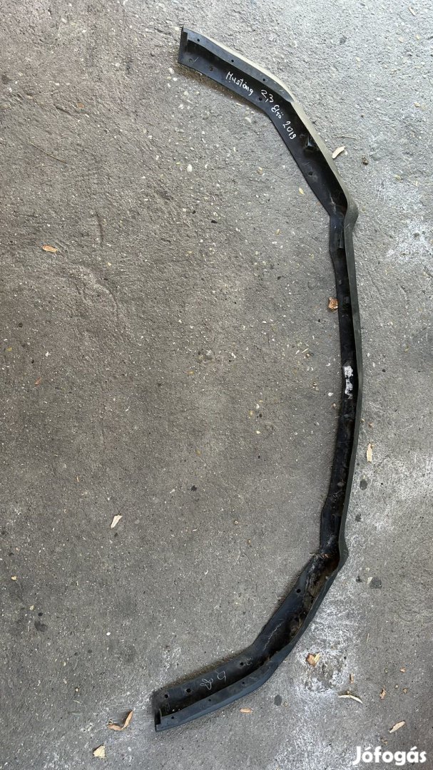 MUSZTÁNG ELSŐ LÖKHÁRÍTÓ ALSÓ RÉSZE eladó