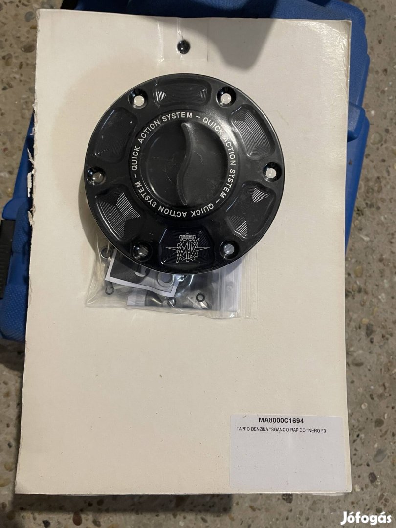 MV Agusta Tank quick release
