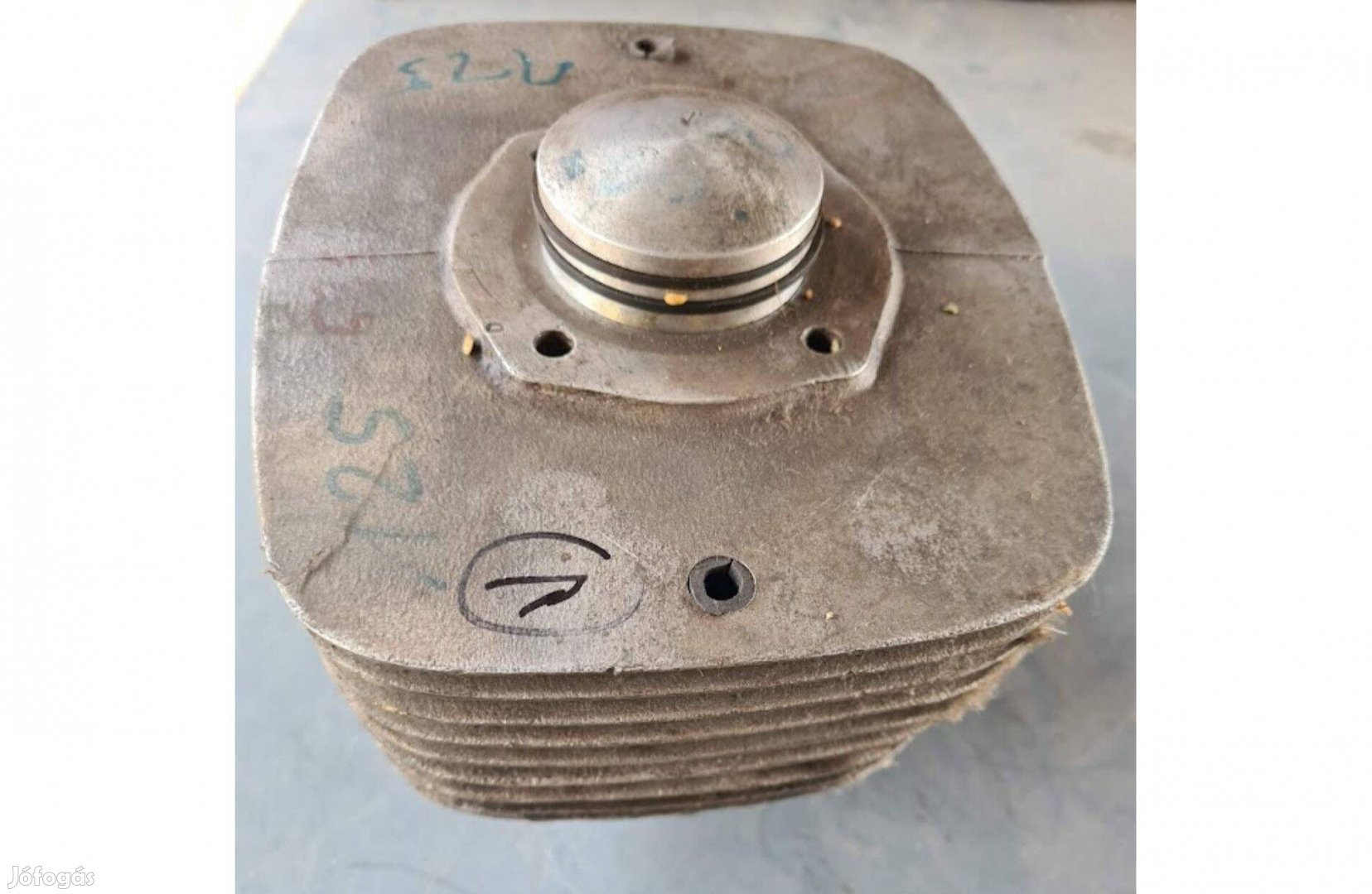 MZ 125 Fúrott Henger 53.47
