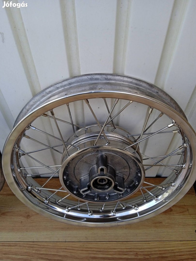 MZ TS  250 / 1  kerék  párban.