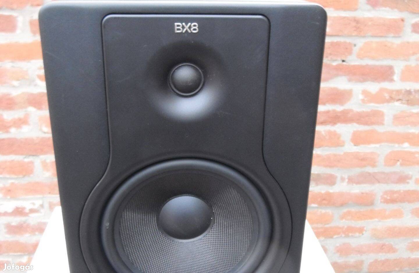 M-Audio BX8D2 aktív monitor sugárzó