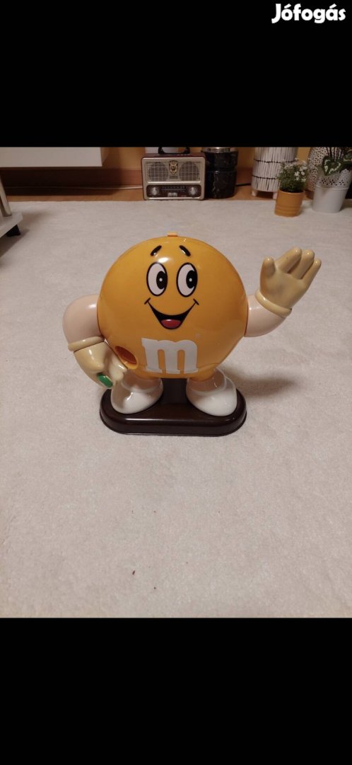 M&M cukorka adagoló