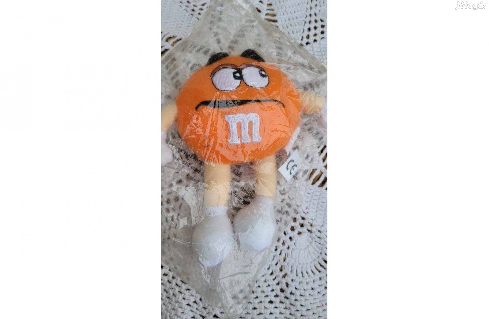 M&M's narancsszínű plüss figura