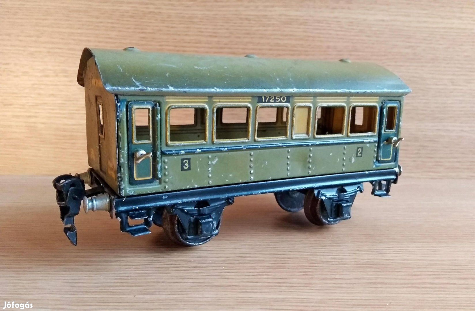 MÄRklin 0-ás nyomtávú Személykocsi keki-zöld színű 17250 antik retro