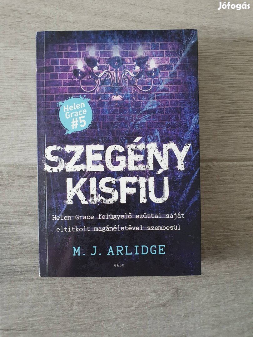 M. J. Arlidge: Szegény kisfiú Helen Grace 5. könyv 