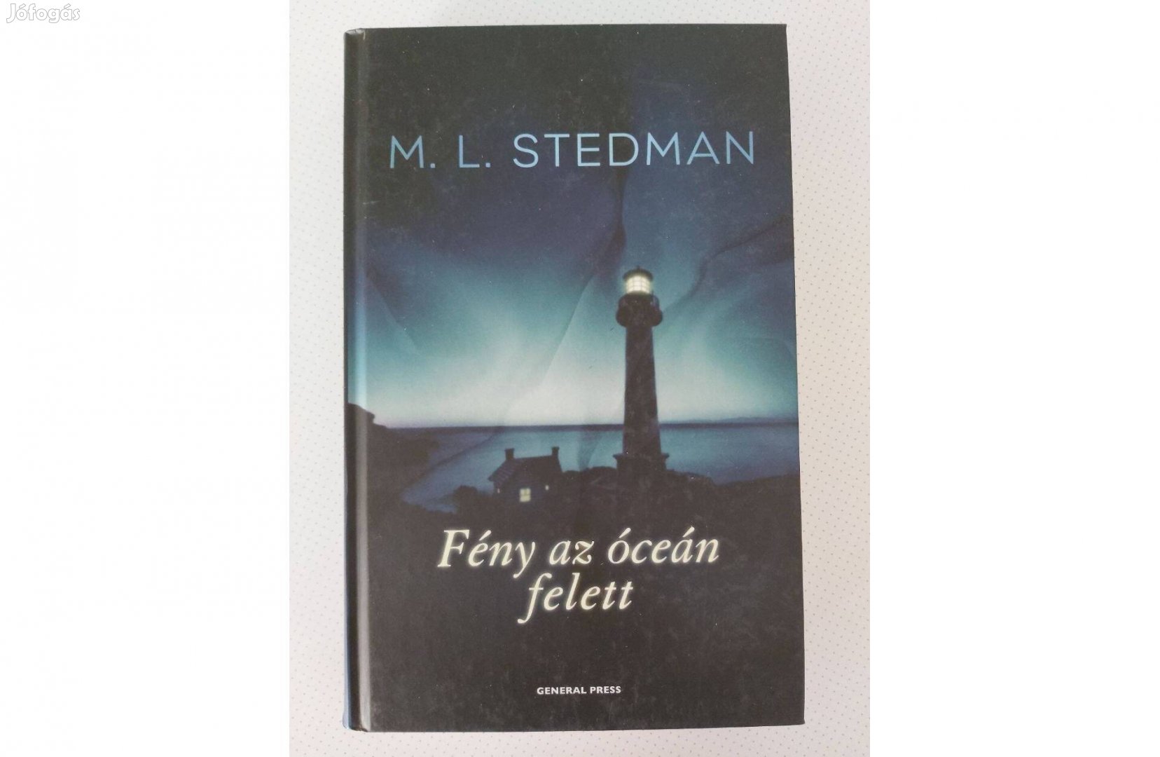 M. L. Stedman: Fény az óceán felett