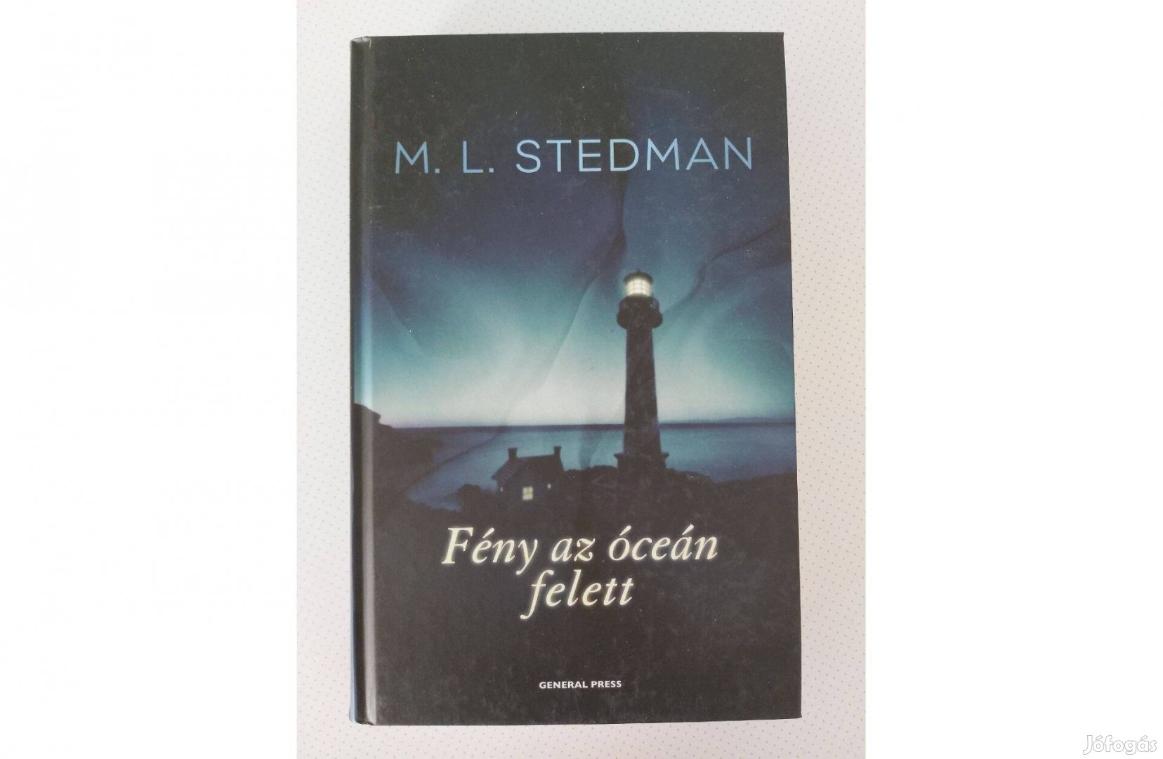 M. L. Stedman: Fény az óceán felett