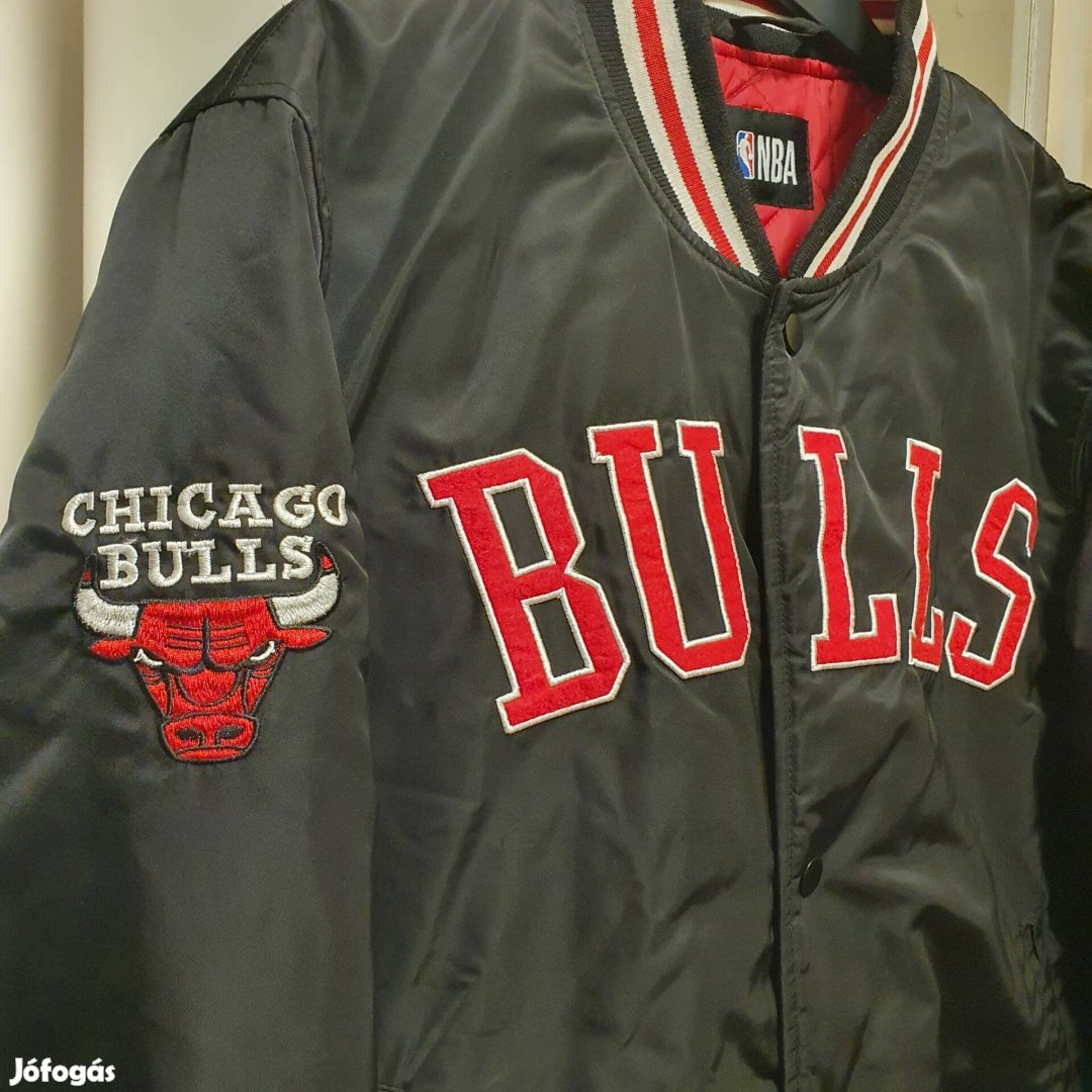 M-es Chicago Bulls NBA varsity bomber dzseki kabát