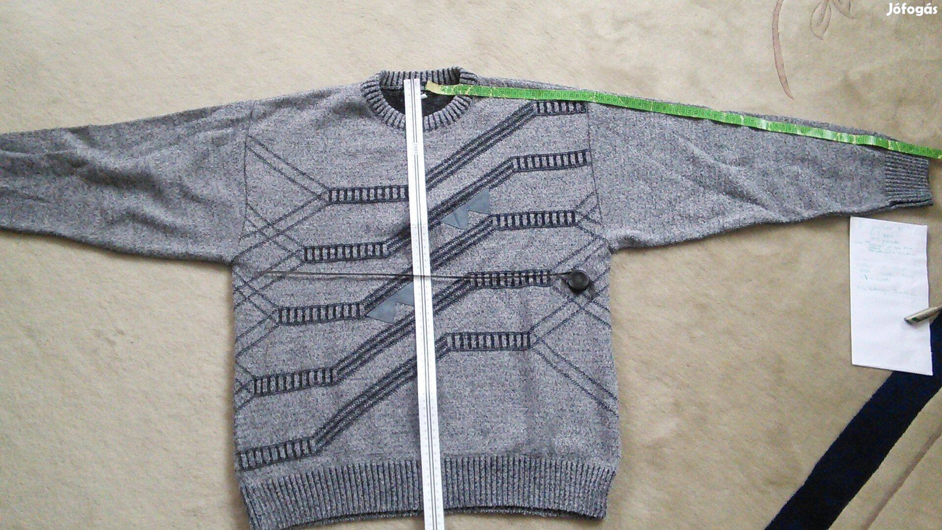M-es férfi kötött pulóver M szürke pulcsi