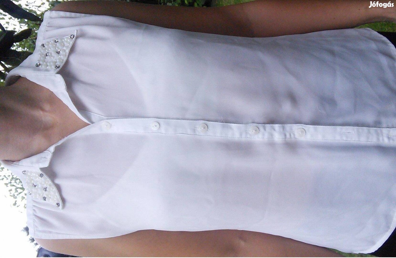 M-es gyöngy strassz díszítésű fehér blúz ujjatlan ing női galléros M