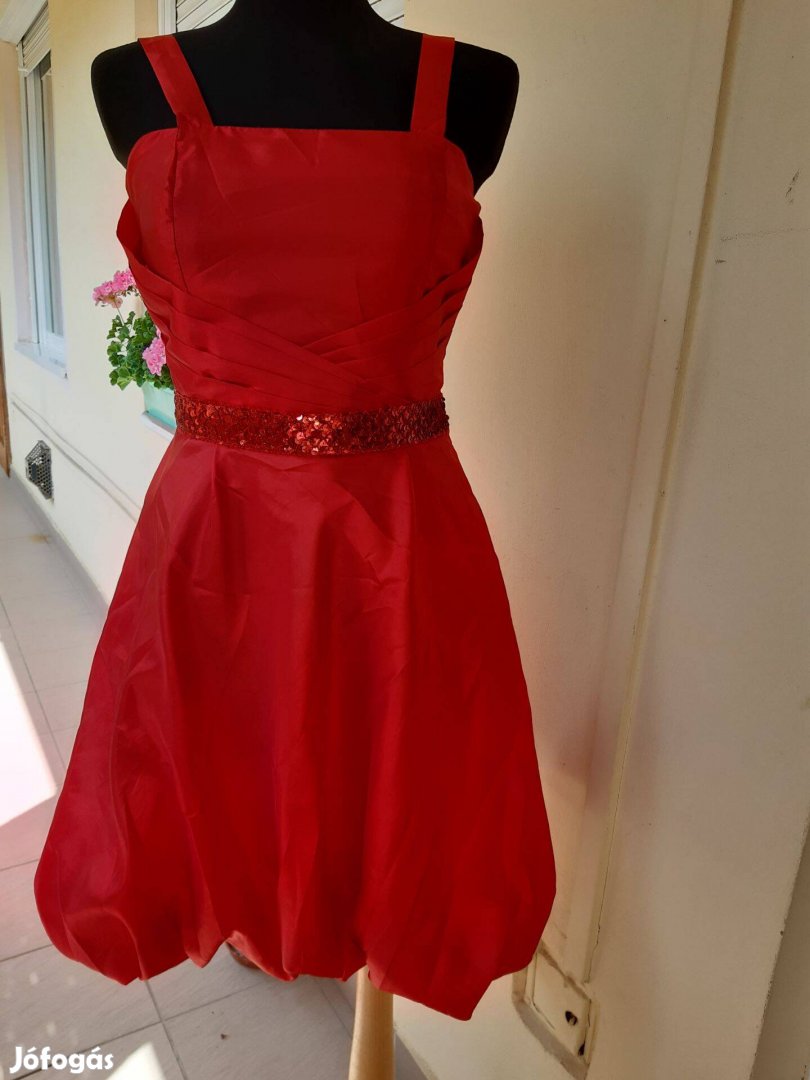 M-es gyönyörű piros alkalmi női ruha