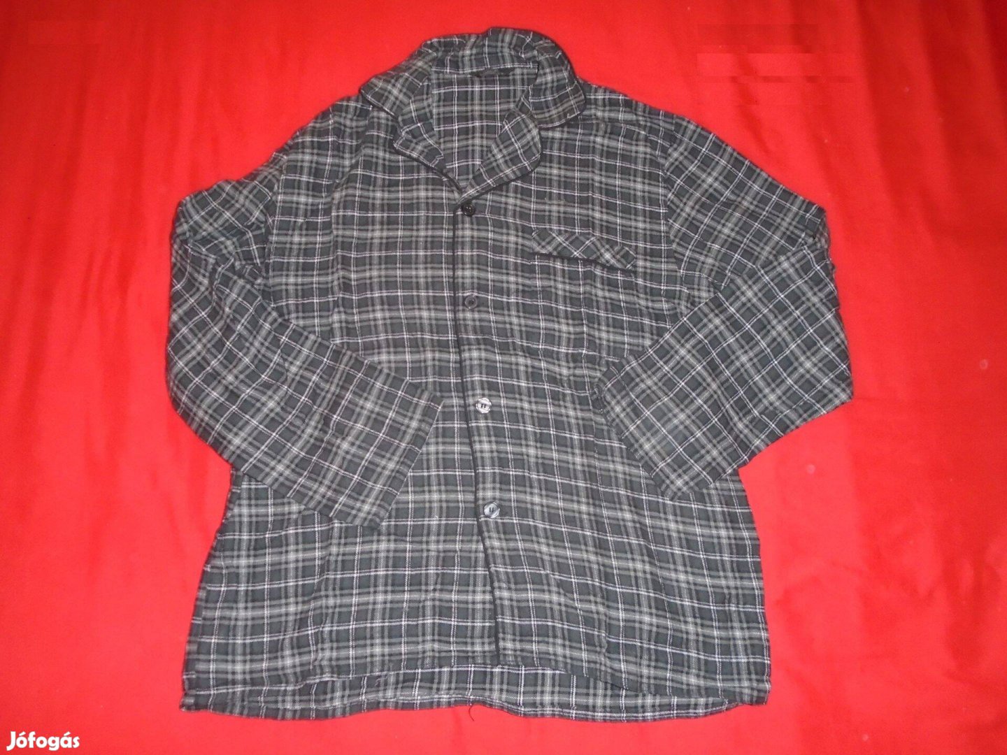 M méretű kockás pizsama felső (méret M)