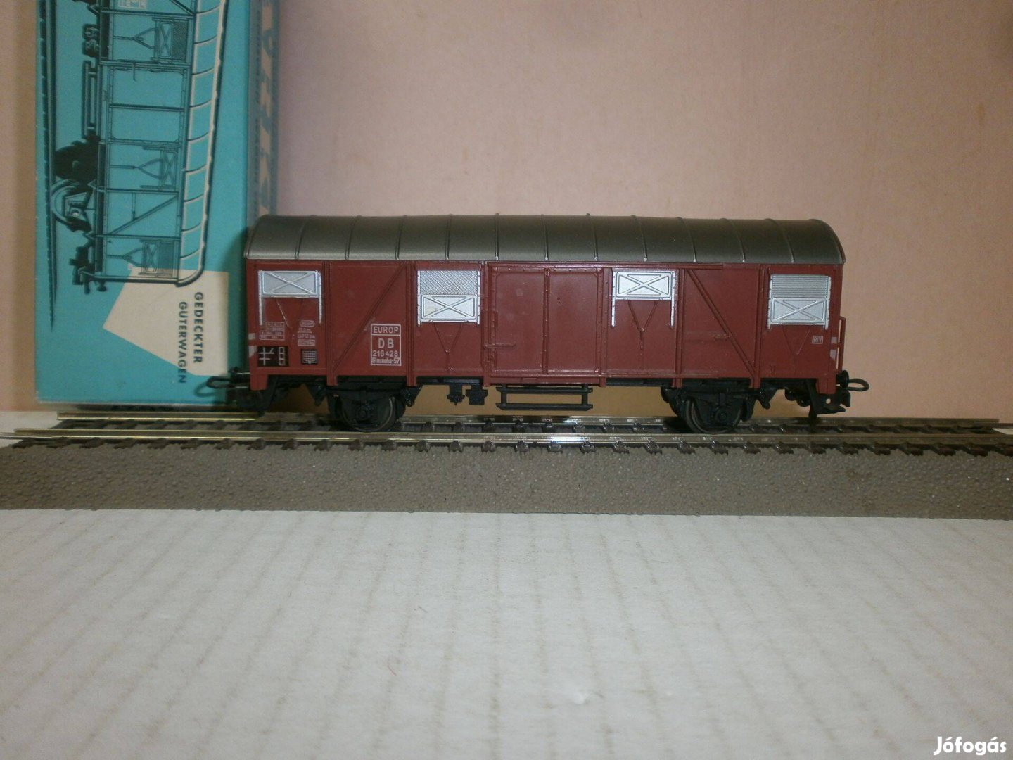 Märklin 4627 - DB - zárt teher kocsi - H0 - DC