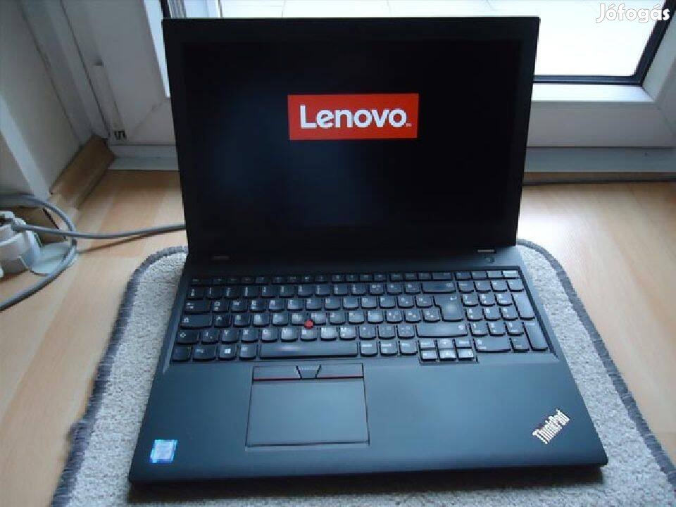 Ma csak Lenovok: Ez a Thinkpad T560