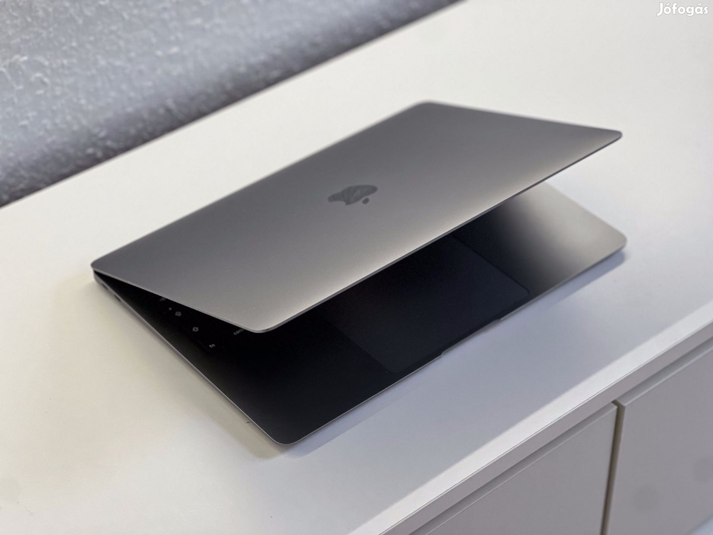 MacBook Air 2020 13 256GB 2 ÉV Garanciával Számlával