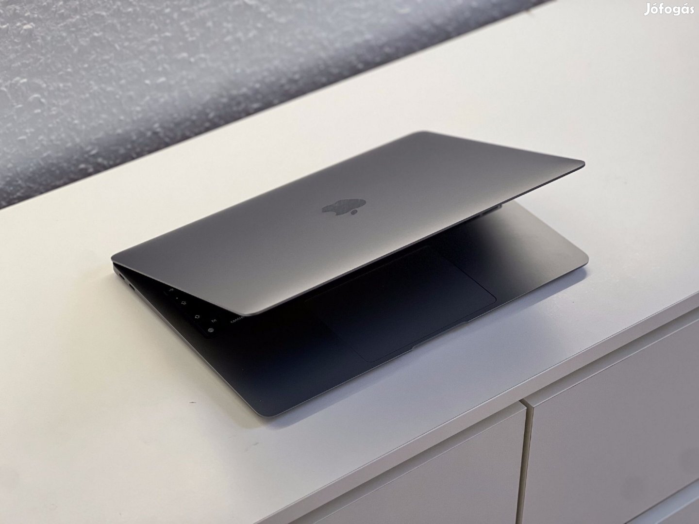 MacBook Air 2020 13 M1 256GB 2 ÉV Garanciával Számlával